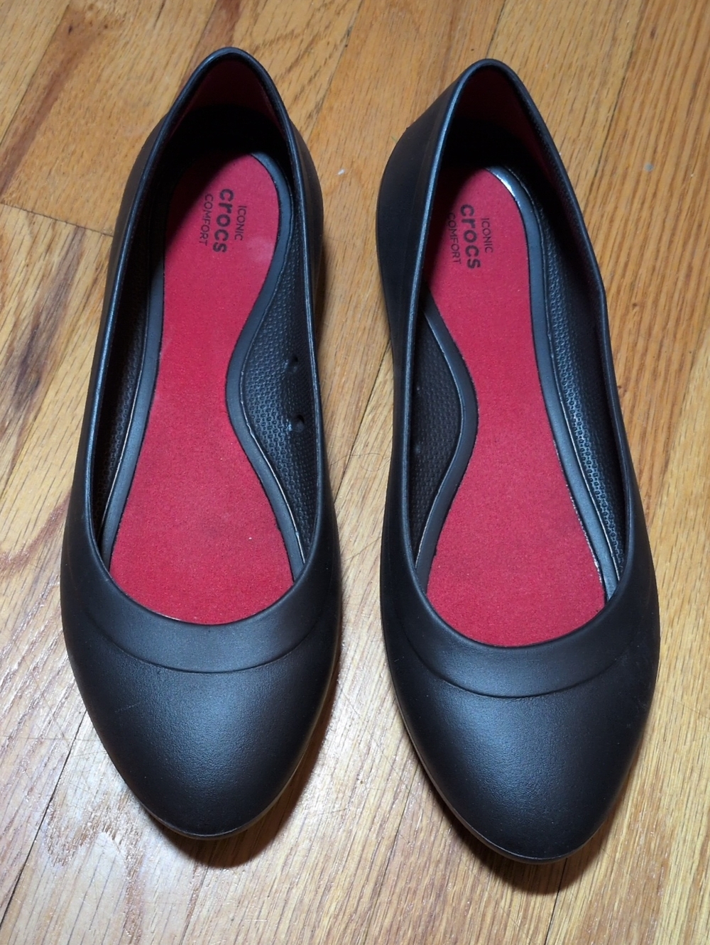 NEW CROCS Women's Black Ballet Flats with Red Insole size 10 W